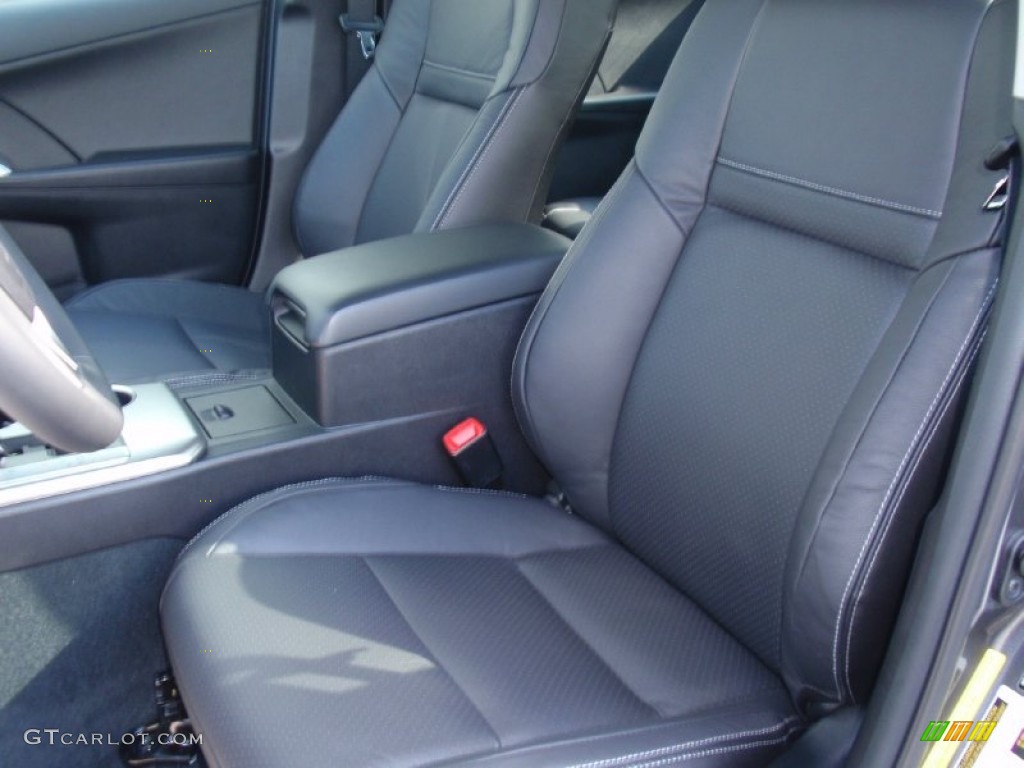 2014 Camry SE - Magnetic Gray Metallic / Black photo #26