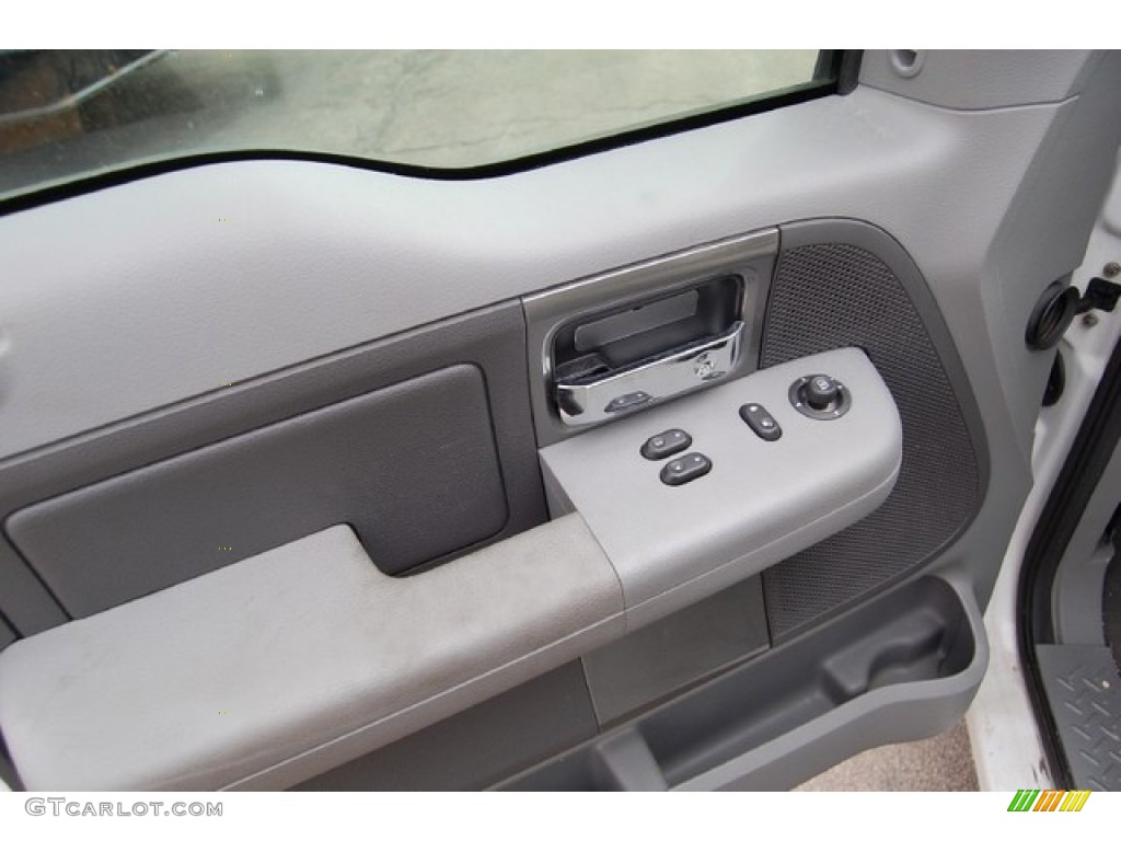 2006 F150 XLT Regular Cab - Oxford White / Flint photo #15