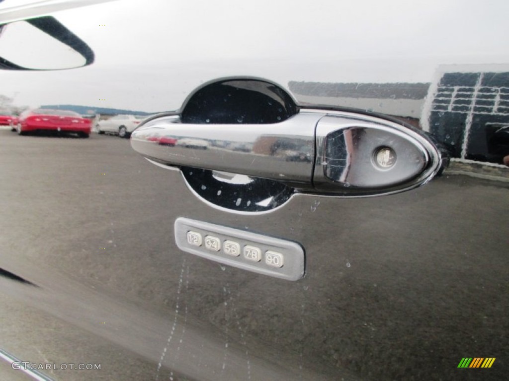 2005 Mariner V6 Premier 4WD - Black / Black photo #5