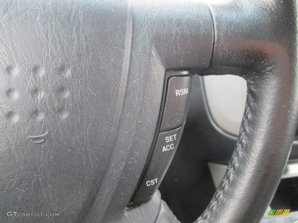 2005 Mariner V6 Premier 4WD - Black / Black photo #12