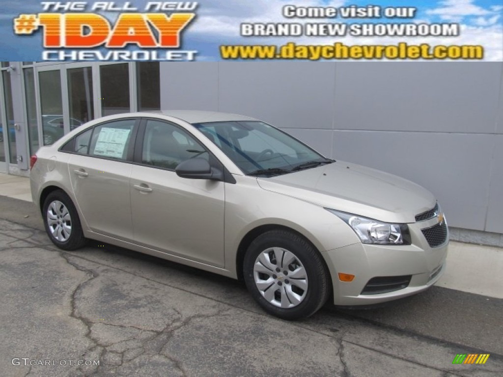 2014 Cruze LS - Champagne Silver Metallic / Jet Black/Medium Titanium photo #1