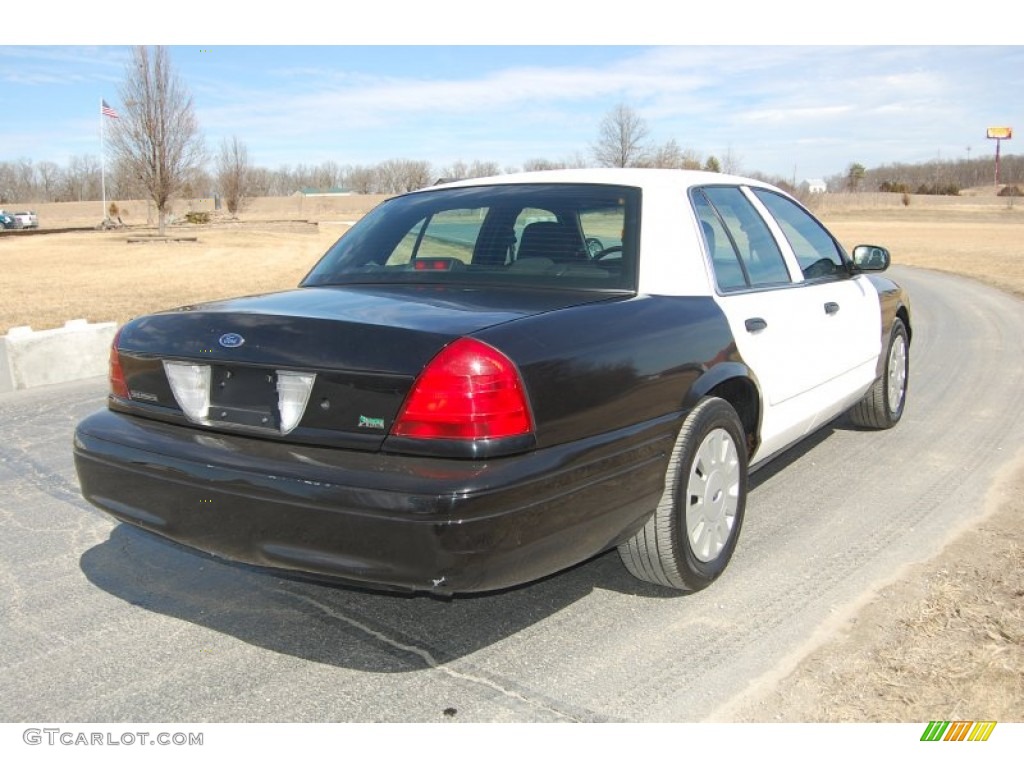 2009 Crown Victoria Police Interceptor - Black / Dark Charcoal photo #5