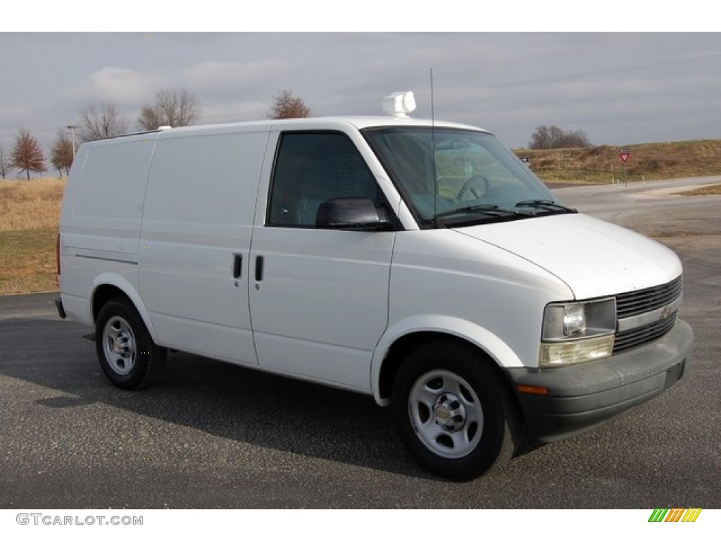 2005 Astro Cargo Van - Summit White / Medium Gray photo #7