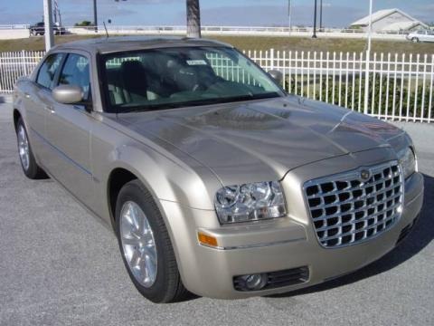 2008 Chrysler 300 Touring Signature Series Data, Info and Specs