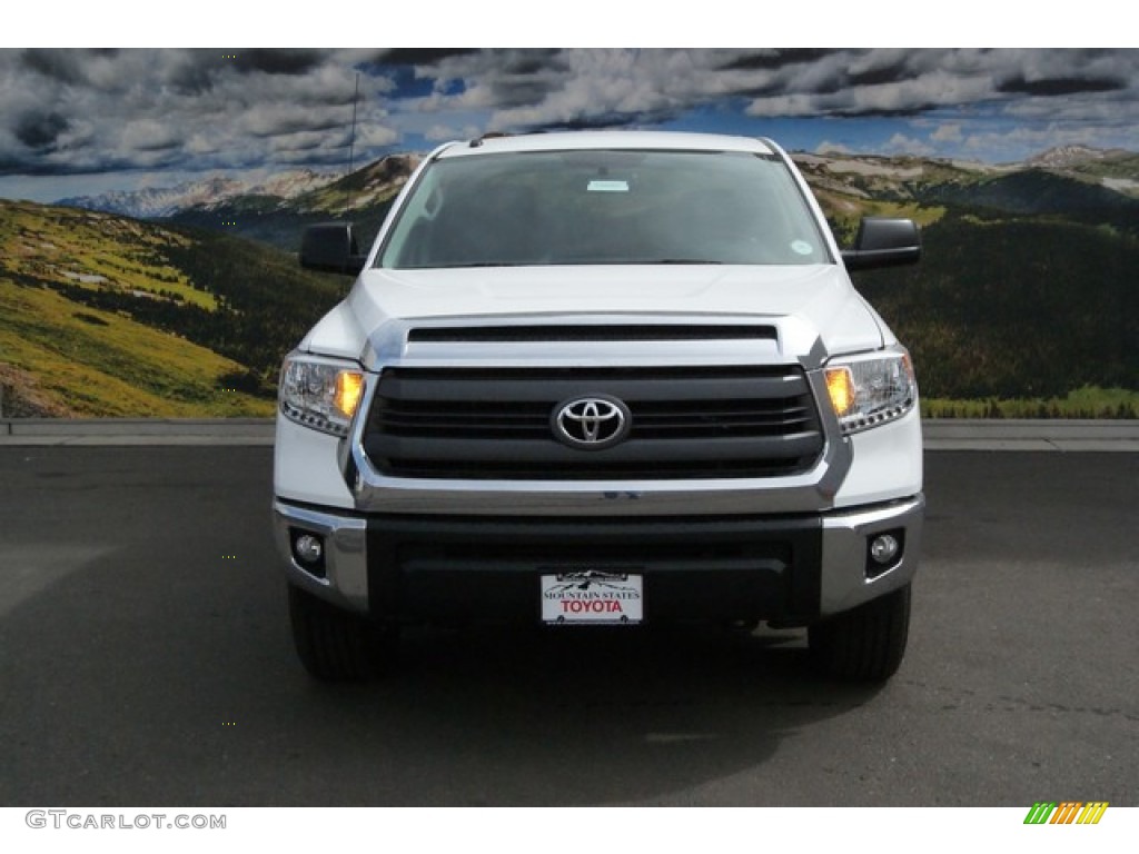 2014 Tundra SR5 Crewmax 4x4 - Super White / Graphite photo #2