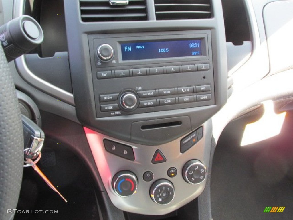 2014 Chevrolet Sonic LS Sedan Controls Photo #91567514