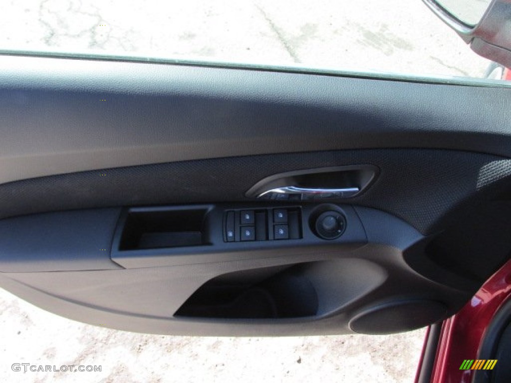 2014 Cruze Diesel - Crystal Red Tintcoat / Jet Black photo #10