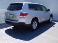 2011 Classic Silver Metallic Toyota Highlander   photo #4