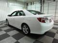 Super White - Camry SE Photo No. 4