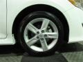Super White - Camry SE Photo No. 8