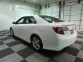 Super White - Camry SE Photo No. 4