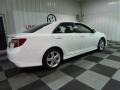 Super White - Camry SE Photo No. 7