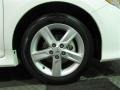Super White - Camry SE Photo No. 8
