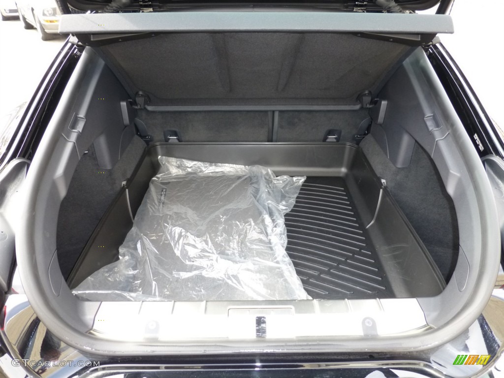 2012 Porsche Panamera 4S Trunk Photos