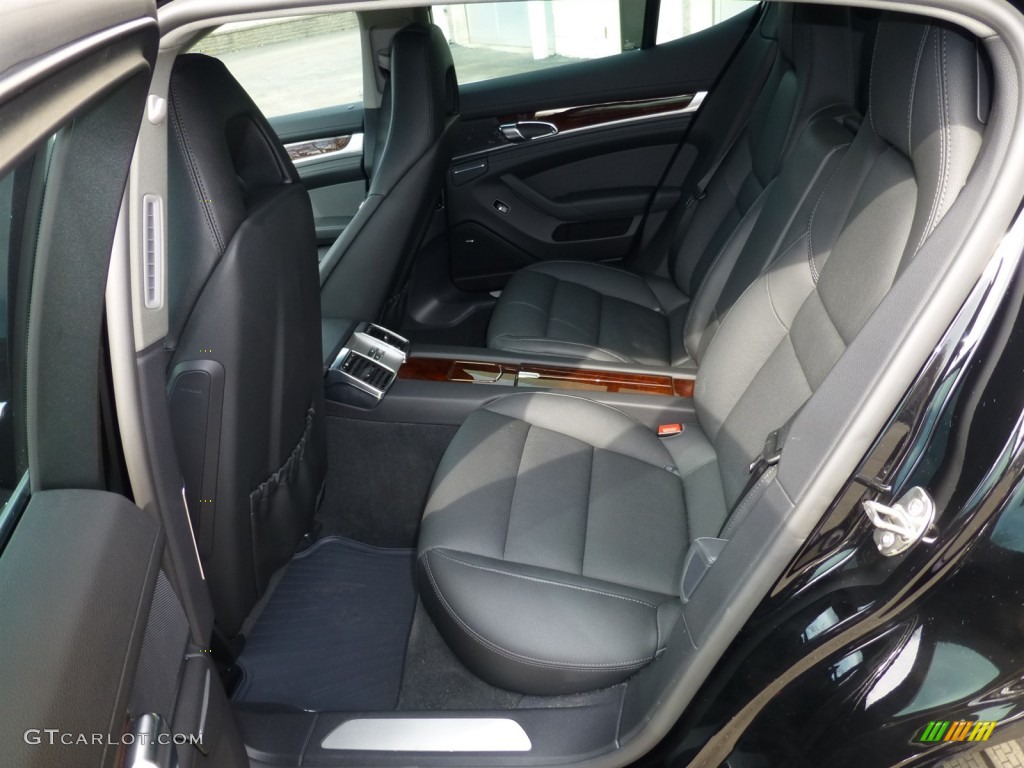 2012 Porsche Panamera 4S Rear Seat Photos