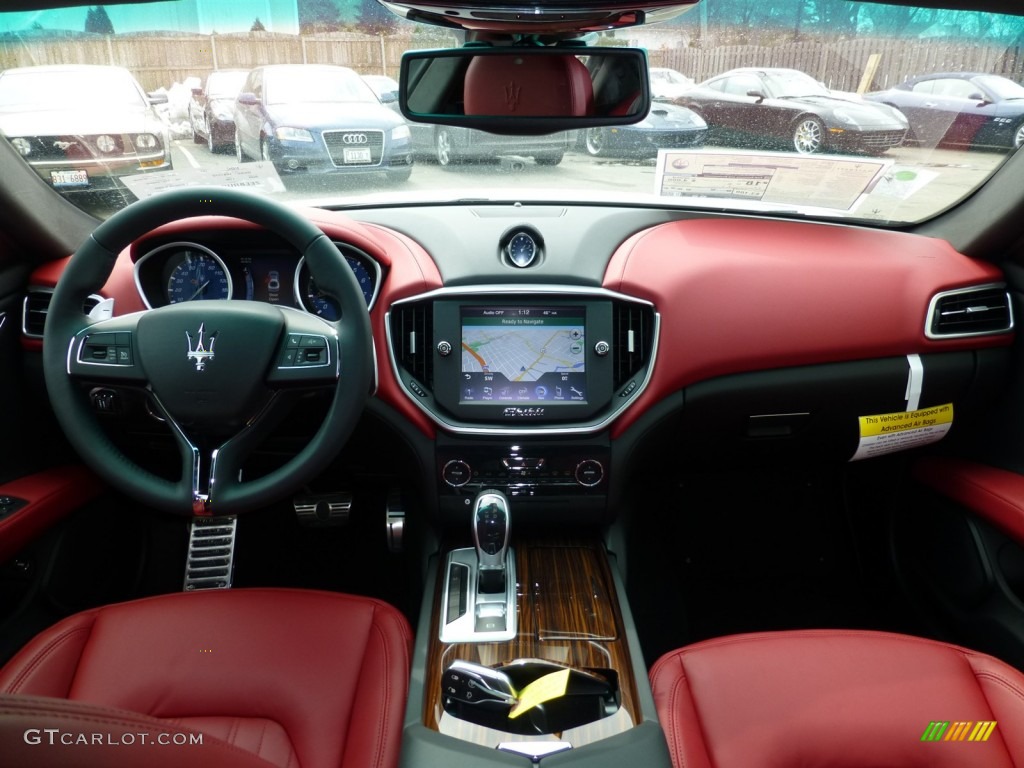 2014 Maserati Ghibli S Q4 Nero/Rosso Dashboard Photo #91576469