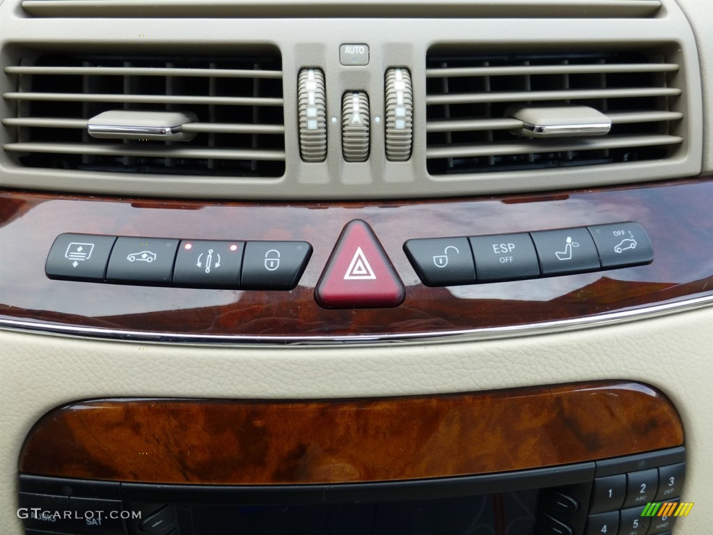 2006 Mercedes-Benz S 500 4Matic Sedan Controls Photo #91577513