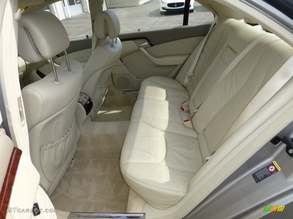 2006 Mercedes-Benz S 500 4Matic Sedan Rear Seat Photo #91577642