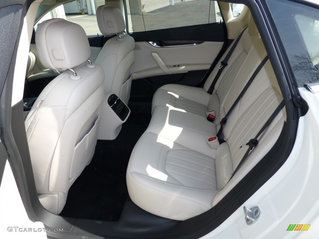 2014 Maserati Quattroporte S Q4 AWD Rear Seat Photo #91579388