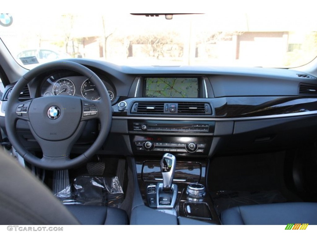 2014 BMW 5 Series 528i xDrive Sedan Black Dashboard Photo #91581218