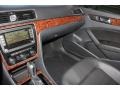 Platinum Gray Metallic - Passat 2.5L SEL Photo No. 17