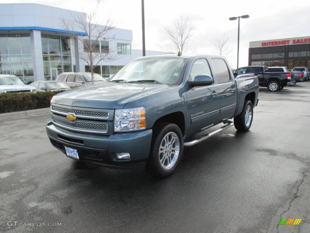 2013 Silverado 1500 LTZ Crew Cab - Blue Granite Metallic / Light Titanium/Dark Titanium photo #2