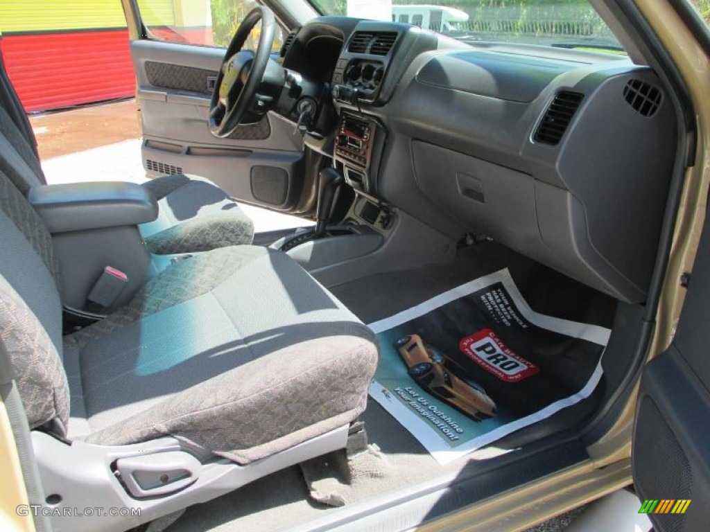 2001 Xterra SE V6 - Gold Rush Metallic / Sage photo #17