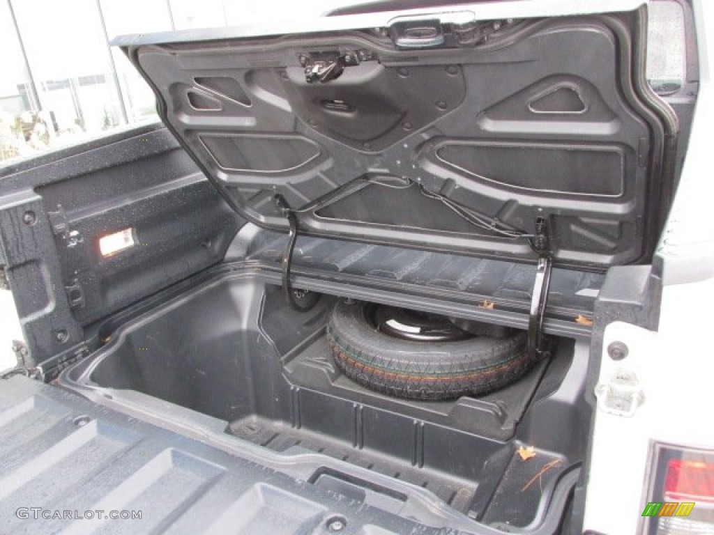 2012 Ridgeline Sport - White / Black photo #9