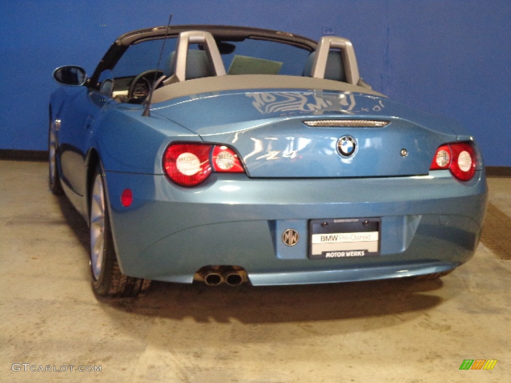 2005 Z4 2.5i Roadster - Maldives Blue Metallic / Maldives Blue photo #20