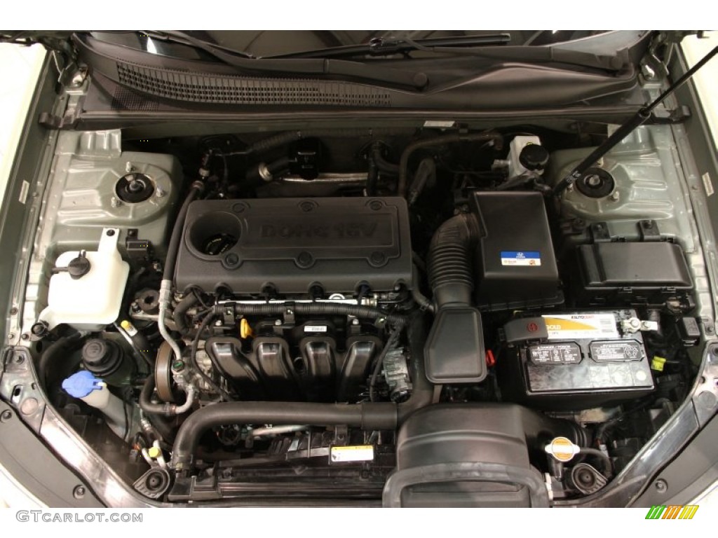 2010 Hyundai Sonata GLS Engine Photos