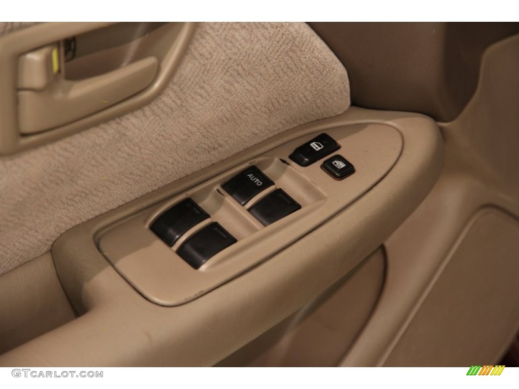 2001 Toyota Camry CE Controls Photos