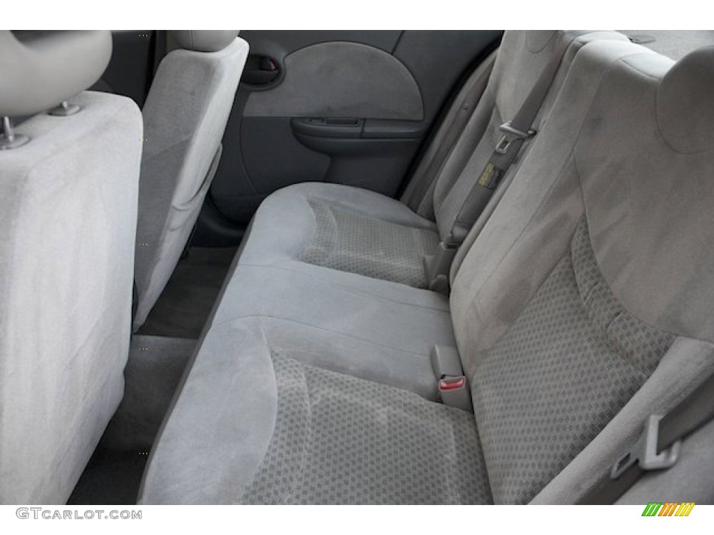 2004 ION 3 Sedan - Storm Grey / Grey photo #4