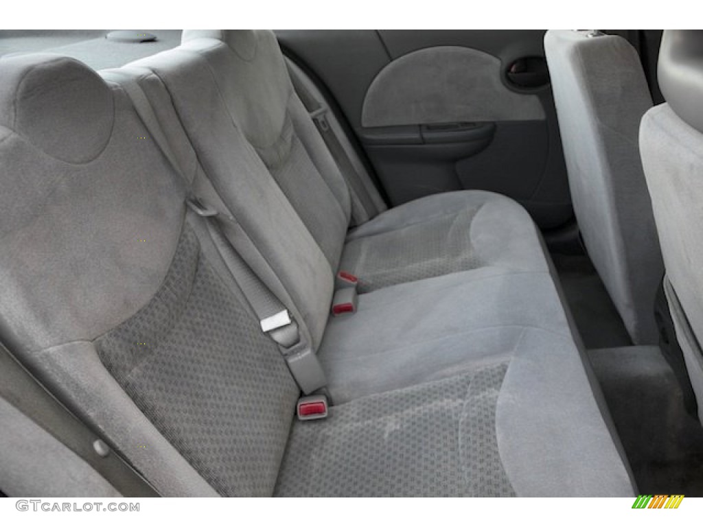 2004 ION 3 Sedan - Storm Grey / Grey photo #16