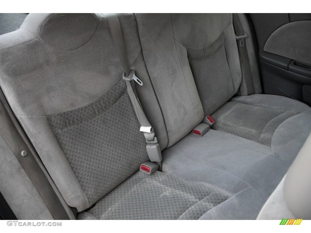 2004 ION 3 Sedan - Storm Grey / Grey photo #18