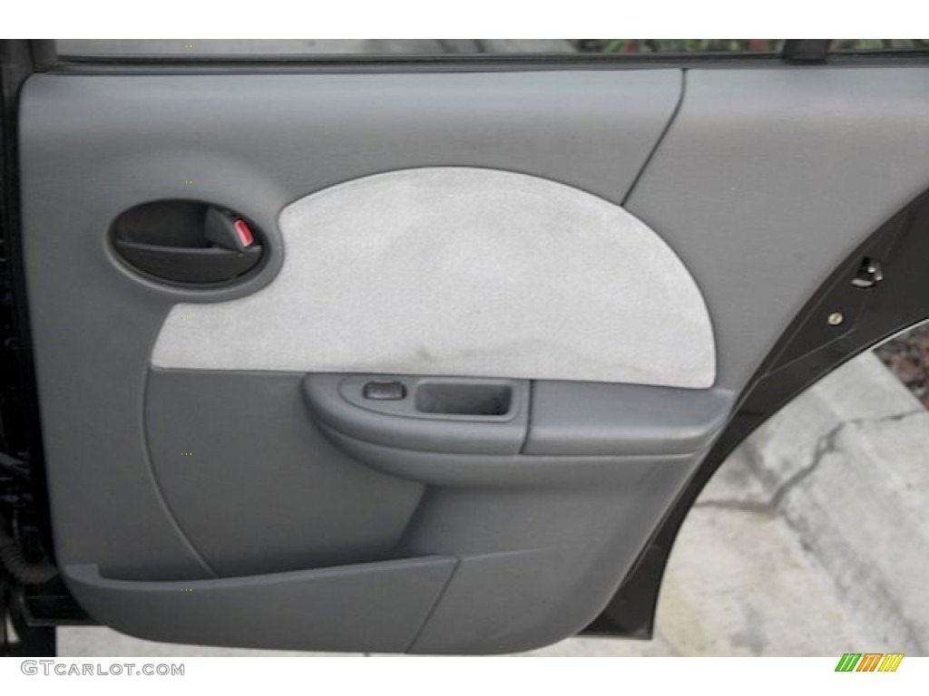 2004 ION 3 Sedan - Storm Grey / Grey photo #25
