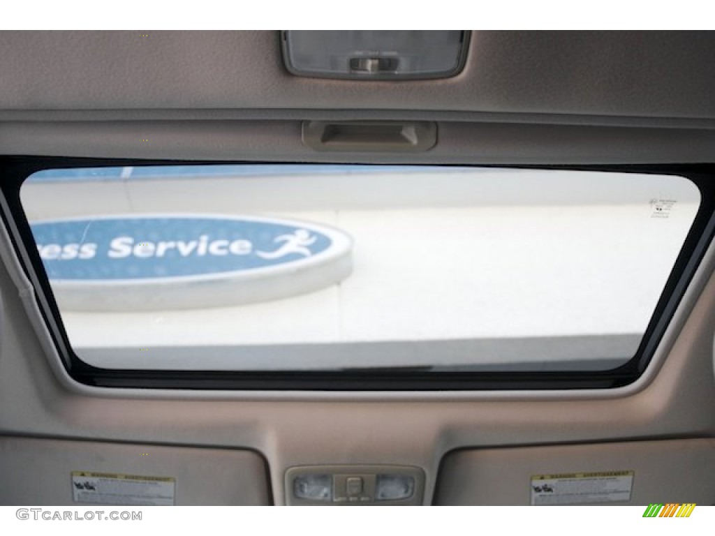 2006 Camry XLE V6 - Super White / Taupe photo #15