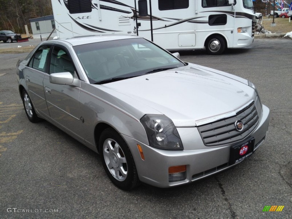 2004 CTS Sedan - Light Platinum / Light Gray/Ebony photo #5