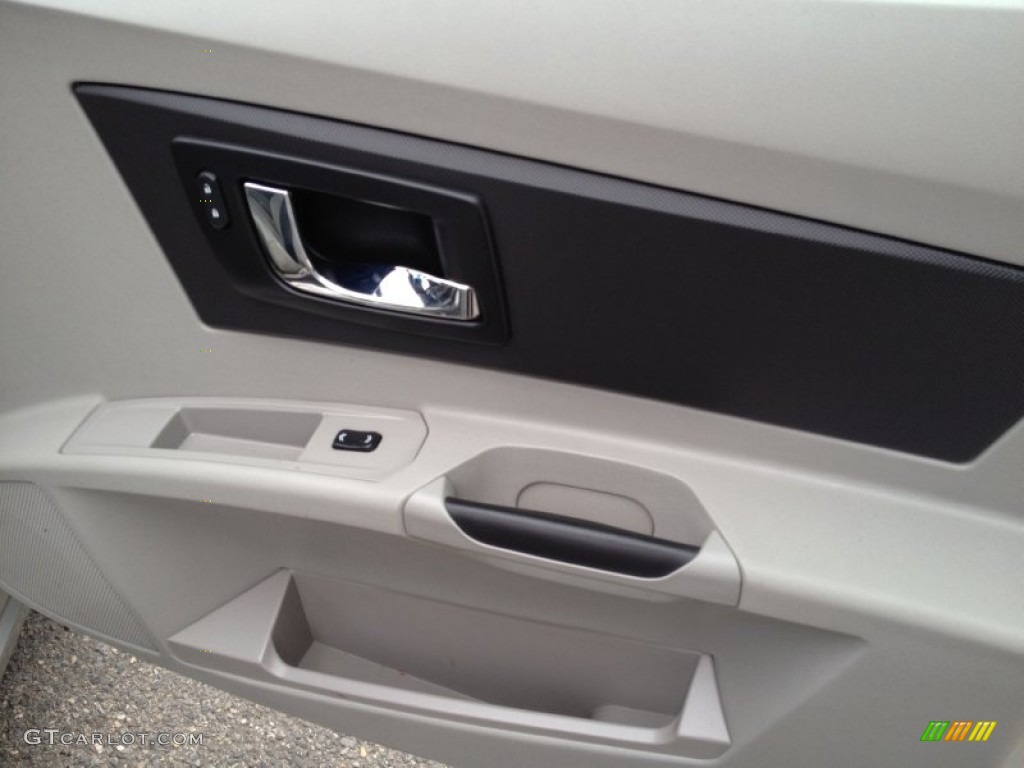 2004 CTS Sedan - Light Platinum / Light Gray/Ebony photo #9