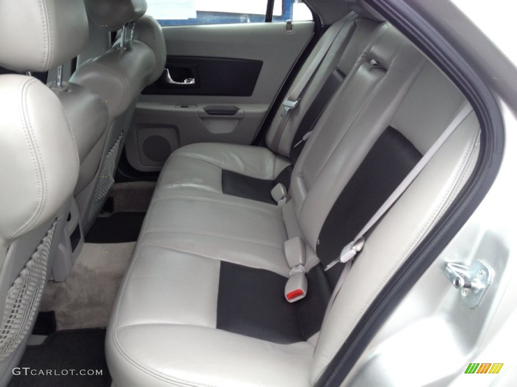 2004 CTS Sedan - Light Platinum / Light Gray/Ebony photo #20