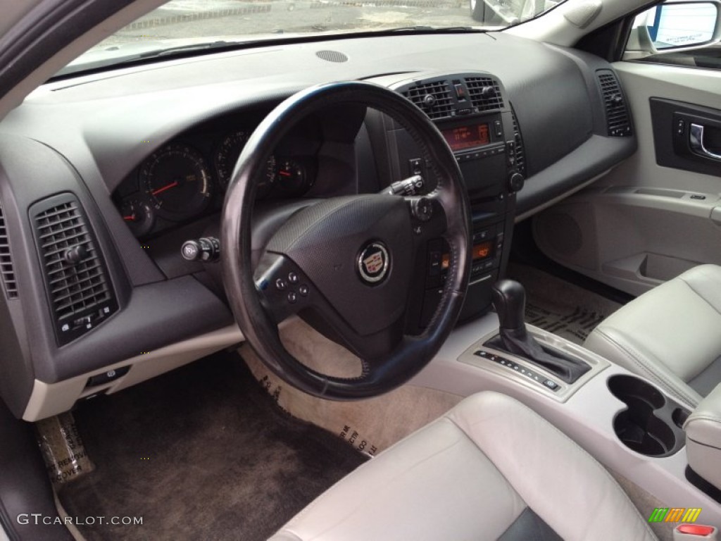 2004 CTS Sedan - Light Platinum / Light Gray/Ebony photo #22