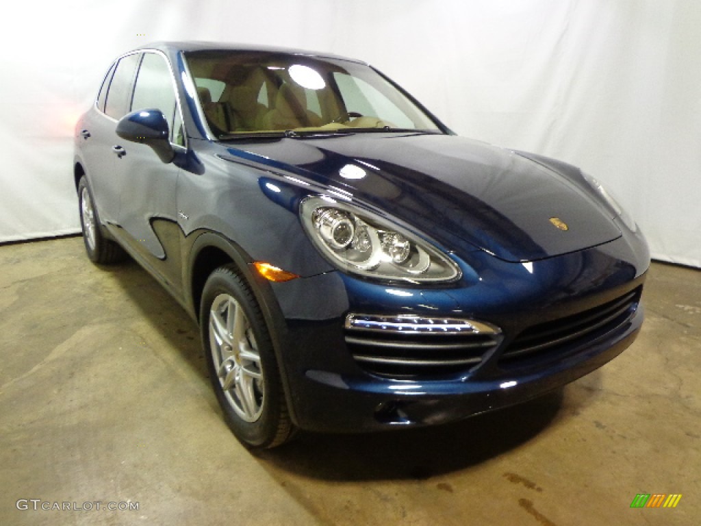 Dark Blue Metallic Porsche Cayenne