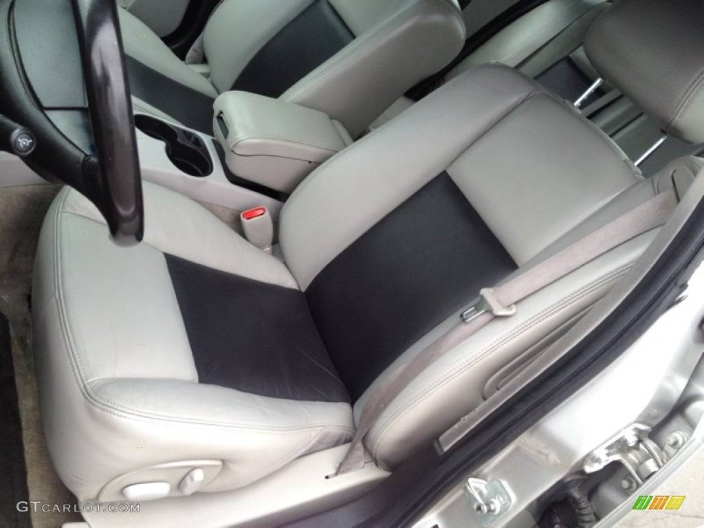 2004 CTS Sedan - Light Platinum / Light Gray/Ebony photo #26