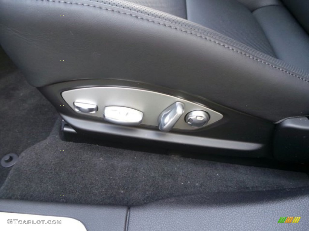 2014 Porsche Panamera Turbo Executive Controls Photo #91614753