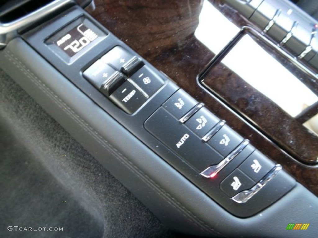 2014 Porsche Panamera Turbo Executive Controls Photo #91615095