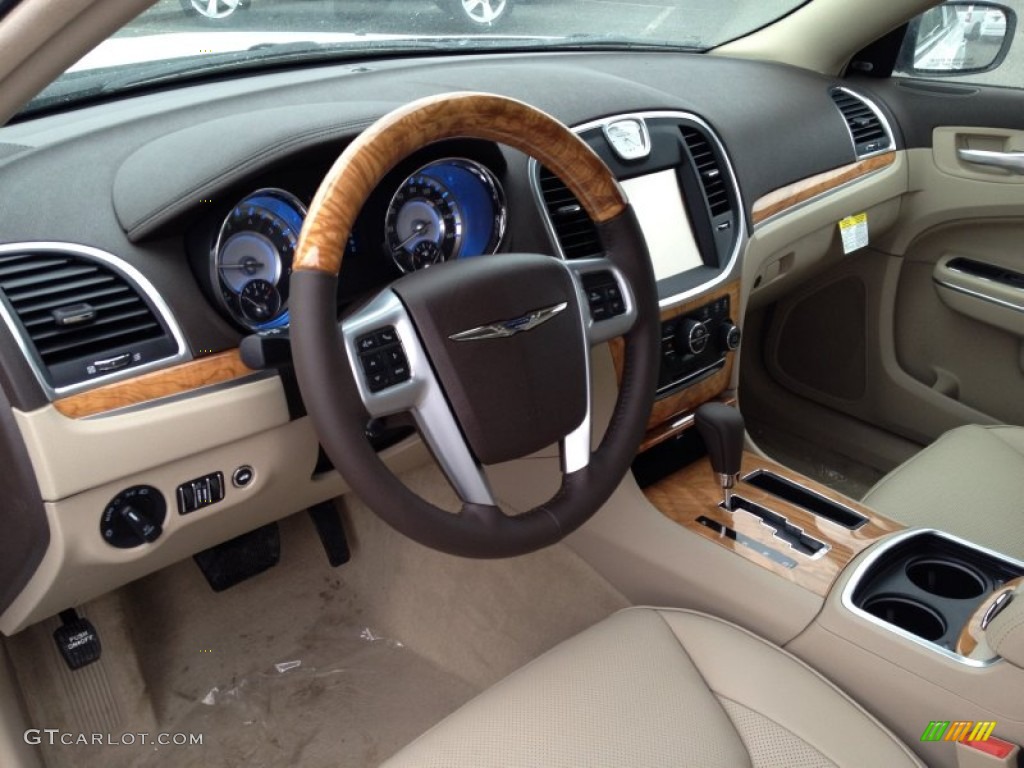 2014 300 C - Ivory Tri-Coat Pearl / Dark Frost Beige/Light Frost Beige photo #7