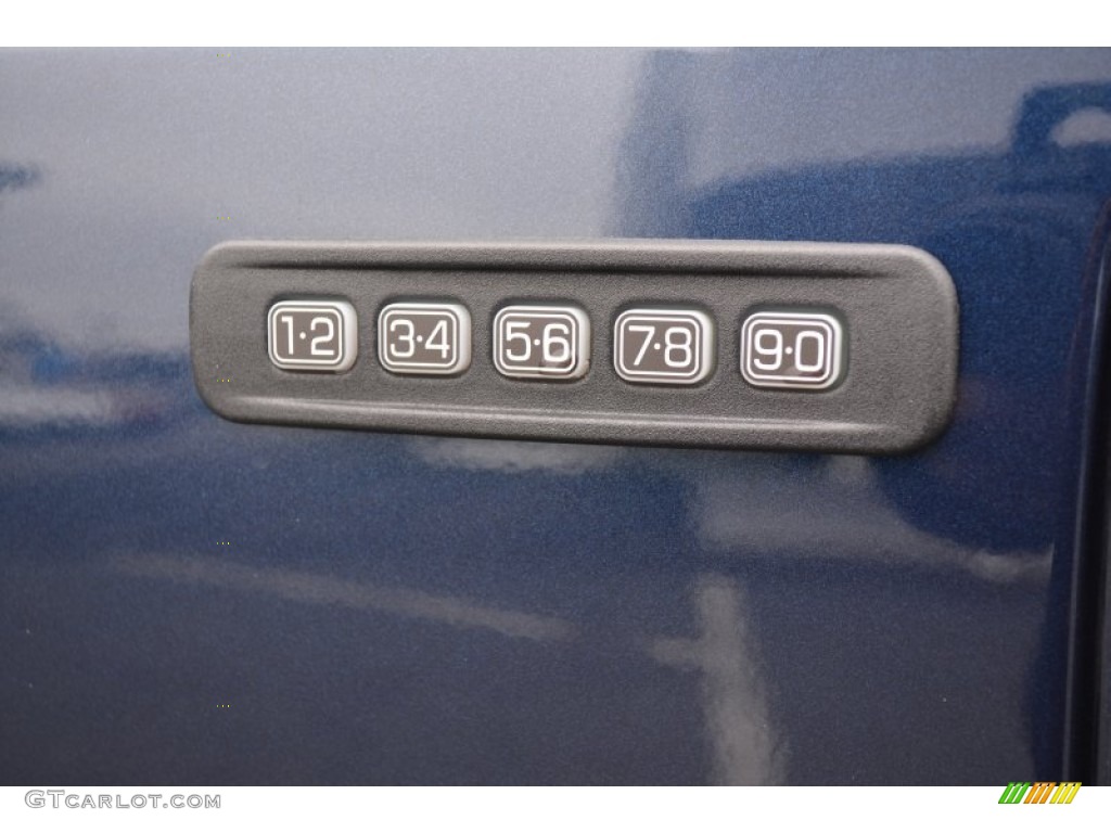 2014 F250 Super Duty Lariat Crew Cab 4x4 - Blue Jeans Metallic / Adobe photo #17