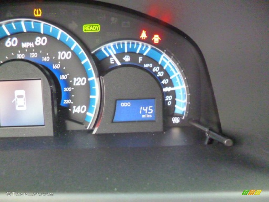 2013 Camry Hybrid LE - Classic Silver Metallic / Light Gray photo #20