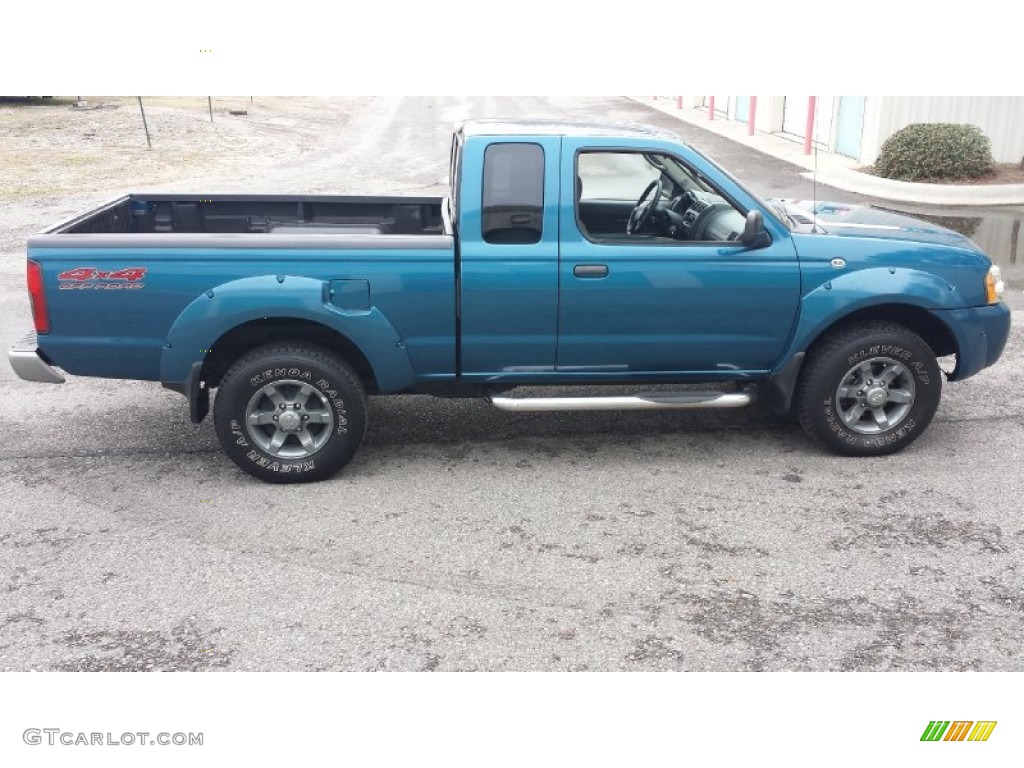 2004 Frontier XE V6 King Cab 4x4 - Electric Blue Metallic / Gray photo #15