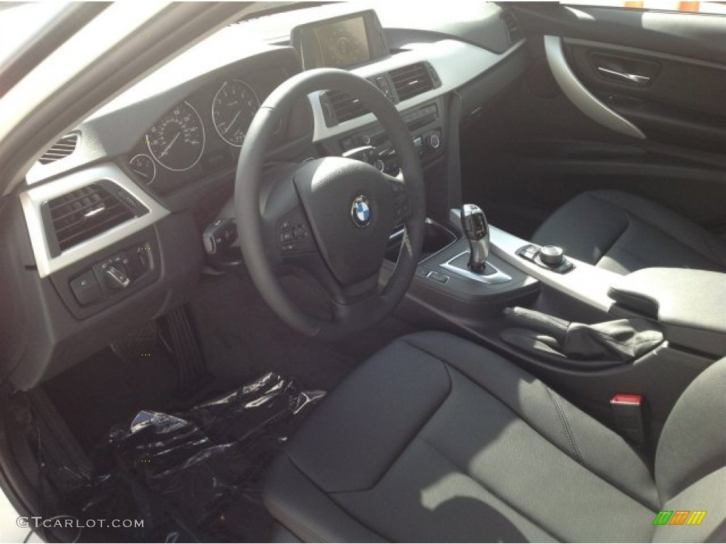 2014 3 Series 320i xDrive Sedan - Alpine White / Black photo #6