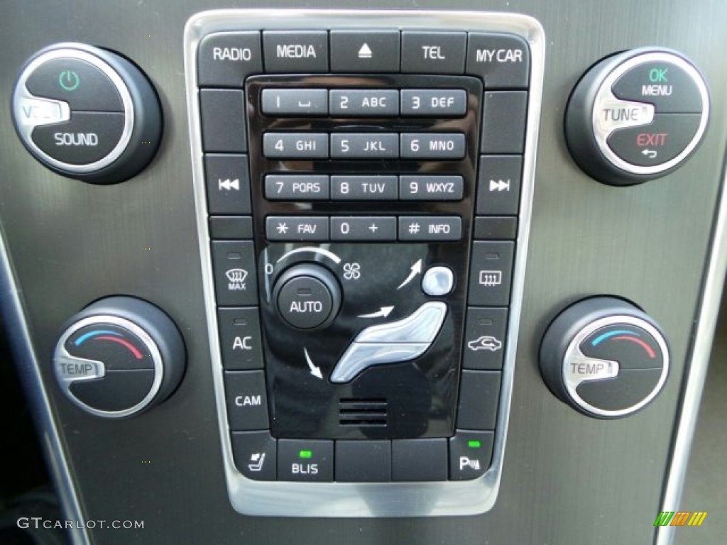 2015 Volvo XC60 T6 AWD Controls Photo #91625583